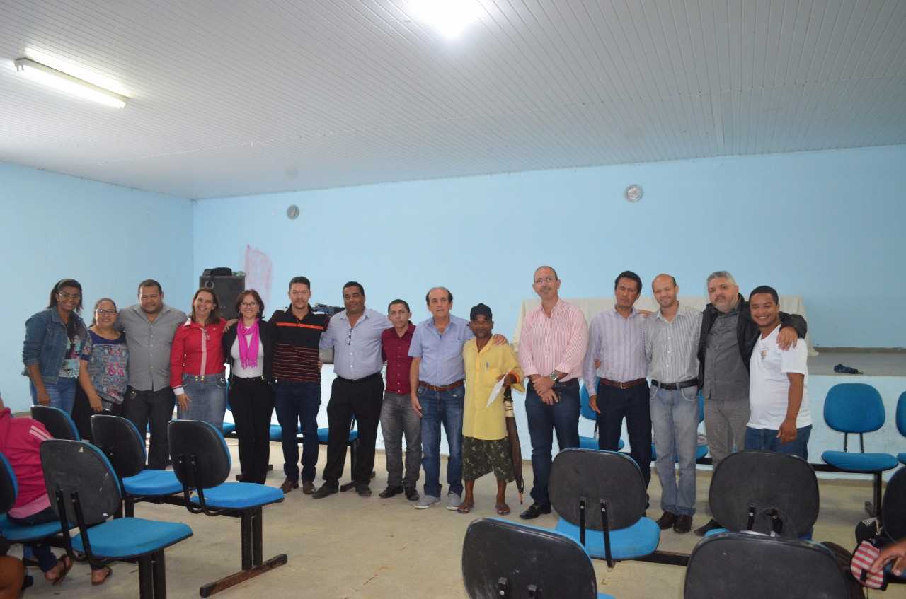 Prefeito Oziel participa de bate papo com alunos do CMC